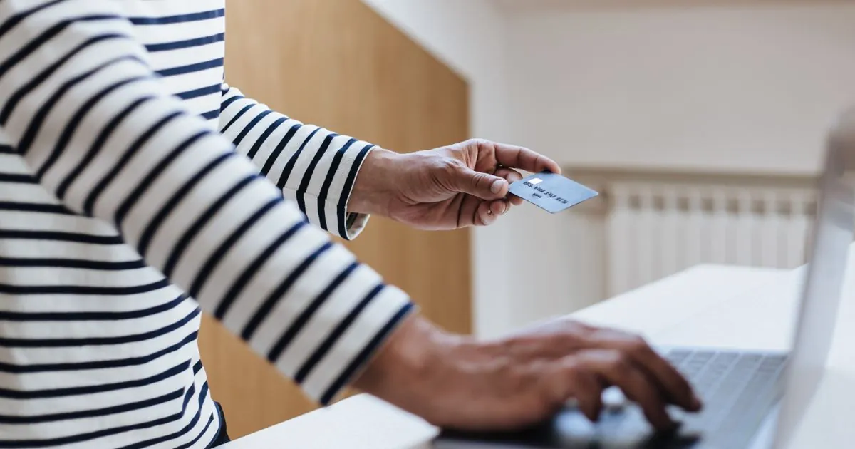 Cashback credit card online shopping in Canada
